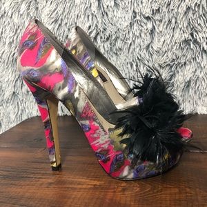 Mojo Moxy Peacock Heels